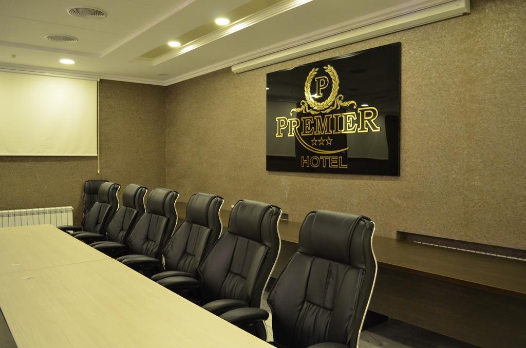 Premier Hotel Бишкек Екстериор снимка