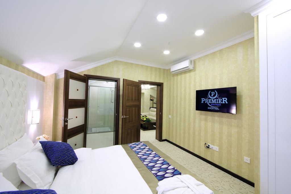 Premier Hotel Бишкек Екстериор снимка