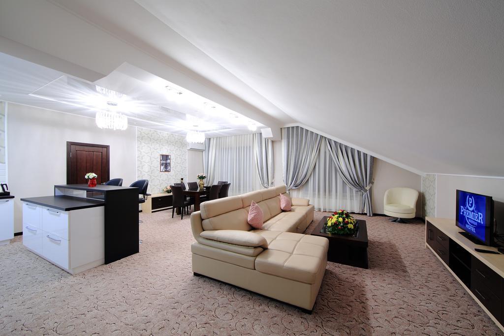 Premier Hotel Бишкек Екстериор снимка